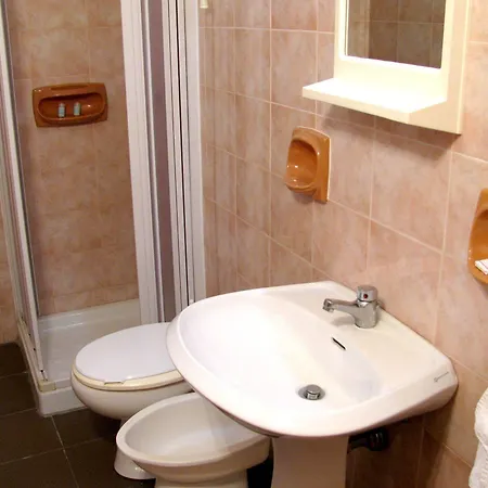 Hotell Belvedere 2*